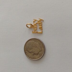 90's Goldbond 'Foxy Lady' Pendant